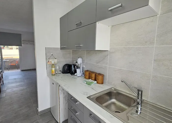 公寓 Zea 圣纳帕